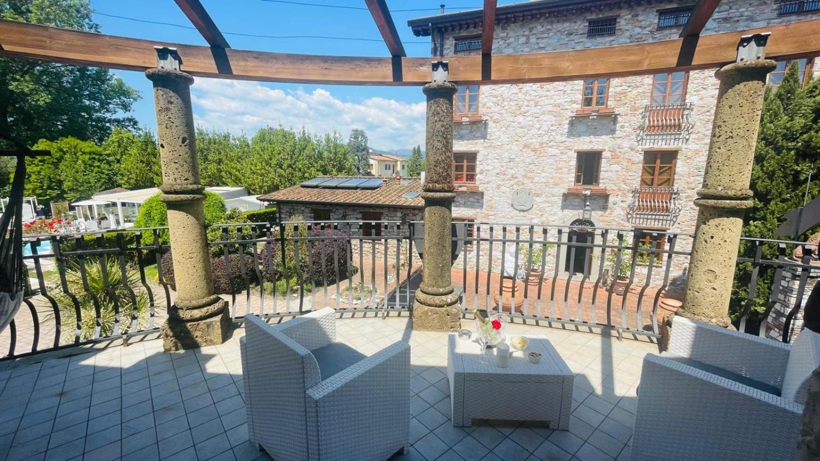 Couette-café Castello Dei Templari 2*